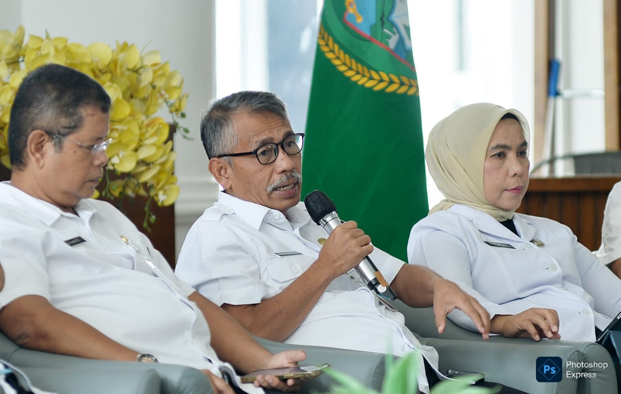 Pemprov Sumut gelar konferensi pers terkait perkembangan penanganan bencana alam di Sumut. (Kominfo Sumut Dok)